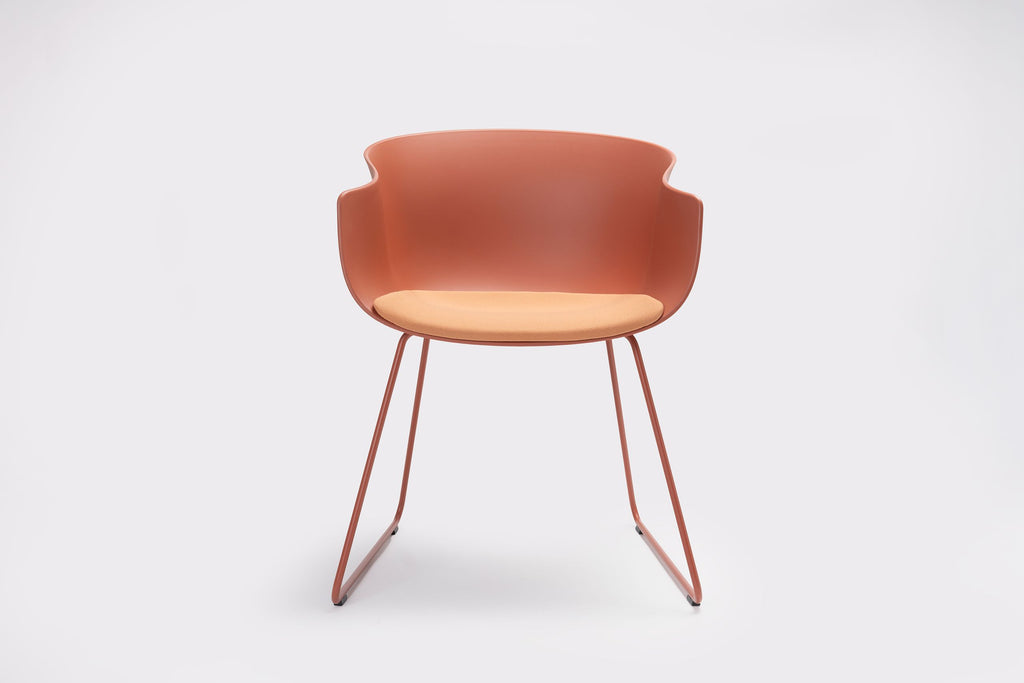 Bai Sled Chair by Ondarreta, view 2