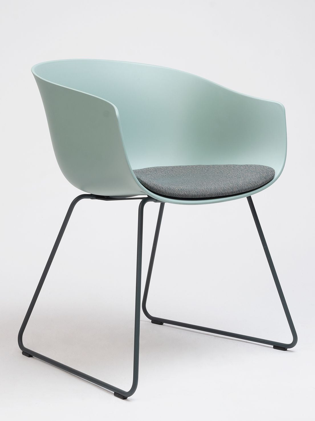 Bai Sled Chair by Ondarreta, view 9