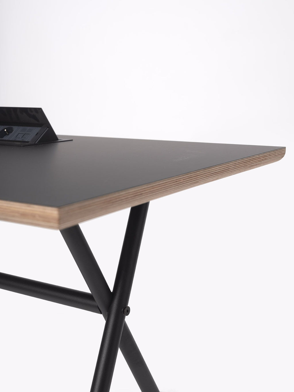 Bai Steel Desk by Ondarreta, view 6