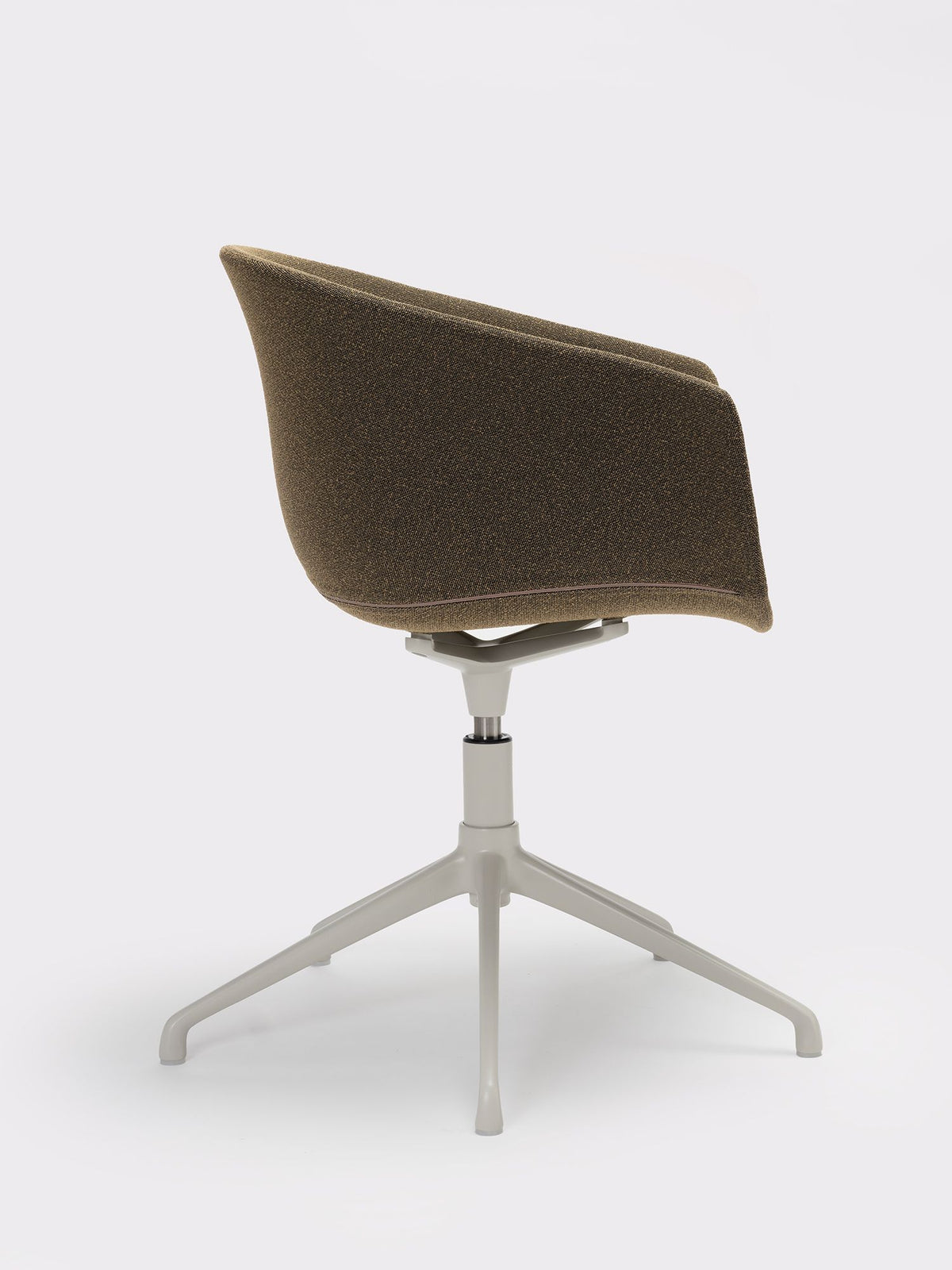 Bai Swivel Chair by Ondarreta, view 4