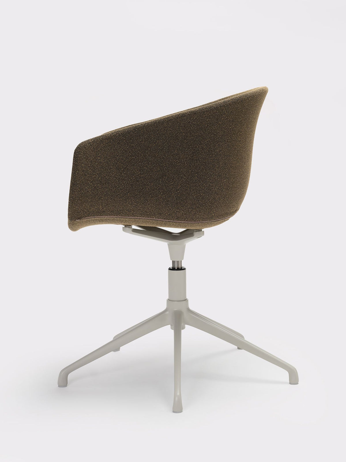 Bai Swivel Chair by Ondarreta, view 7