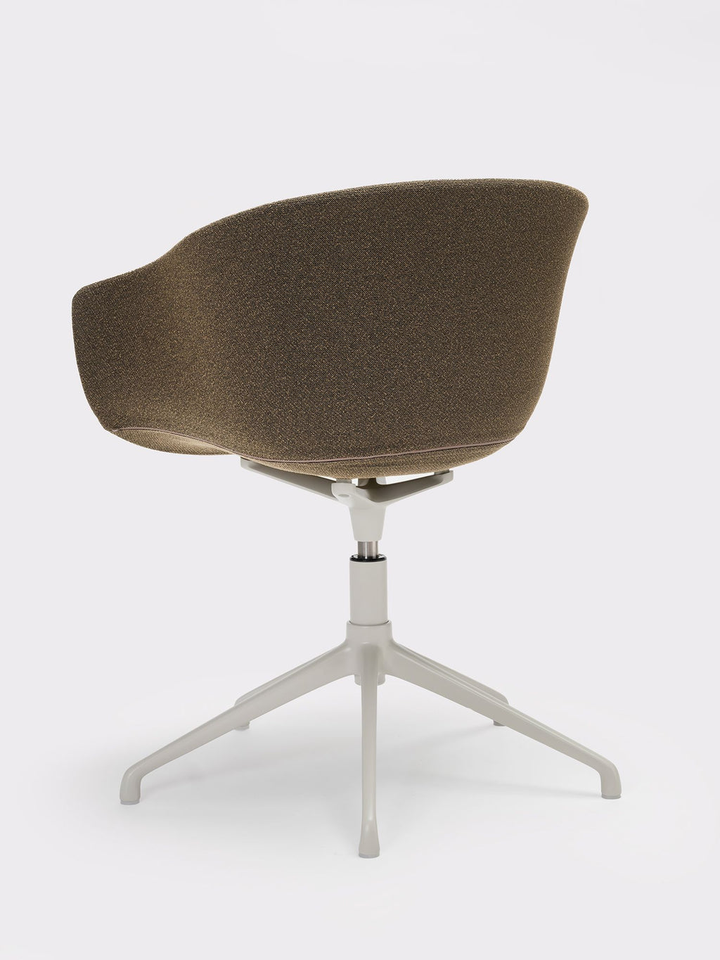 Bai Swivel Chair by Ondarreta, view 8
