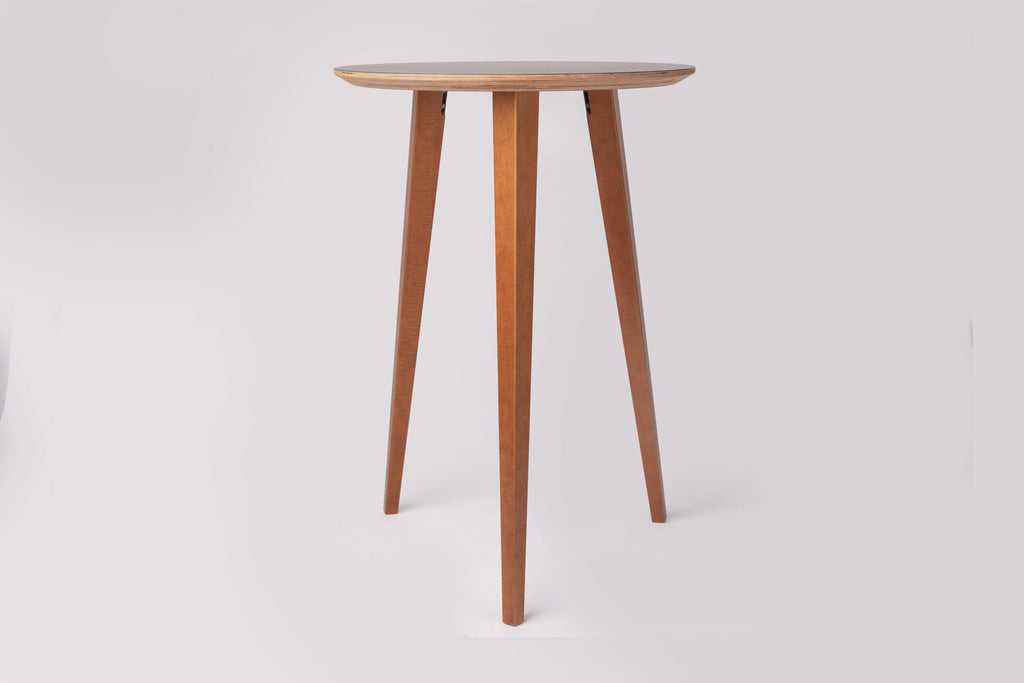 Bob High Table by Ondarreta, view 5