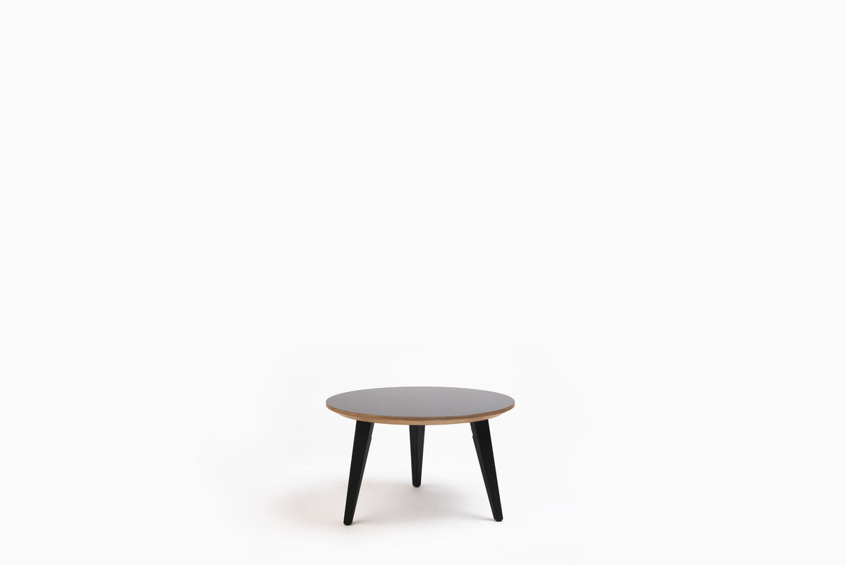 Bob Low Table by Ondarreta, view 5