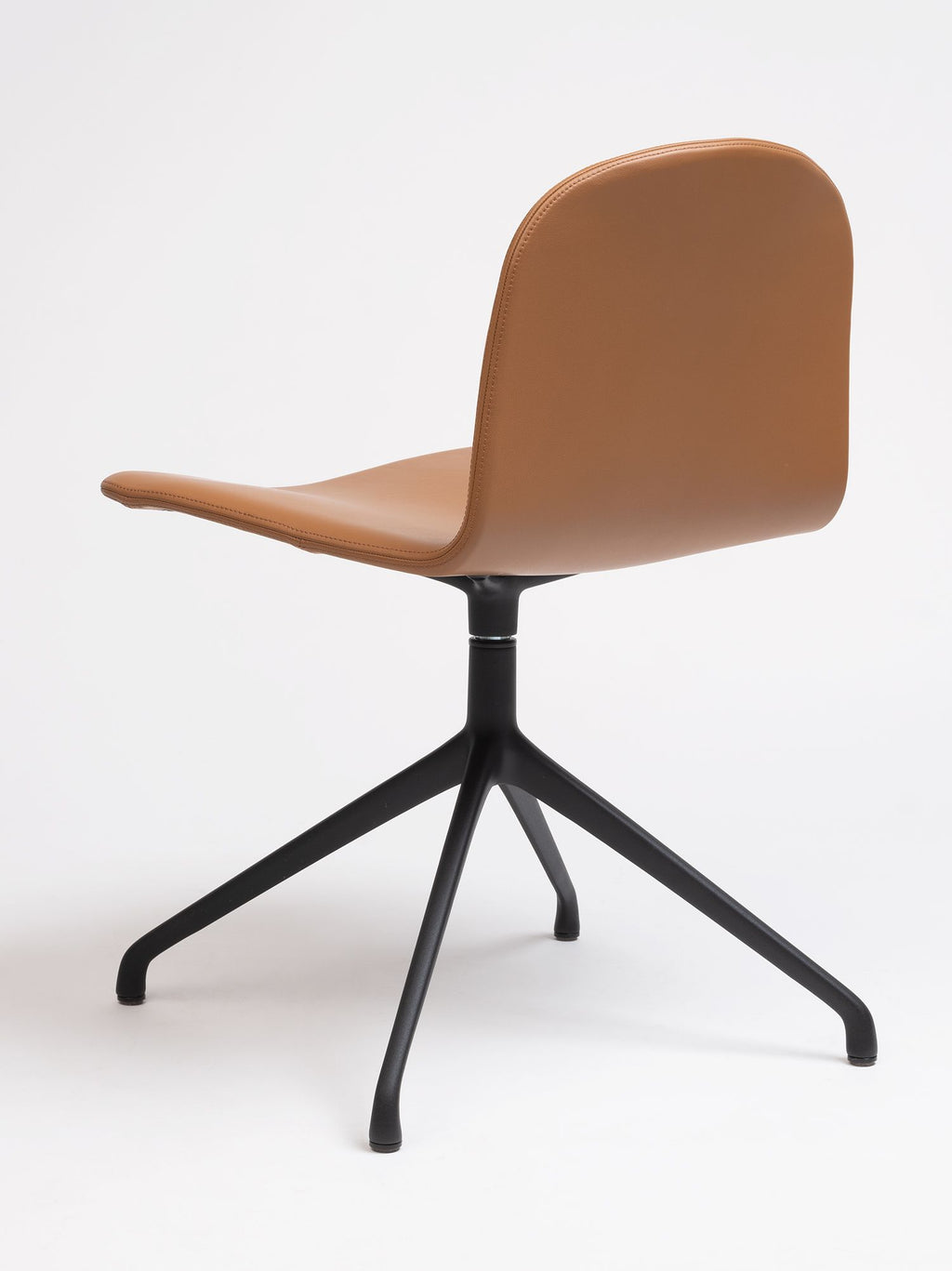 Bob XL Swivel Chair by Ondarreta, view 6