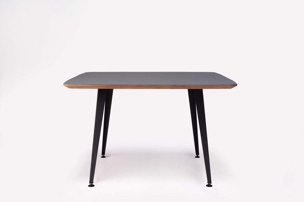 Do Table by Ondarreta, view 5