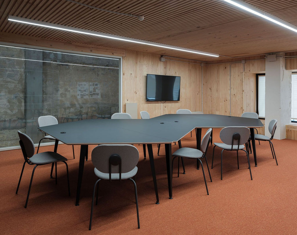 Do Table by Ondarreta, view 7