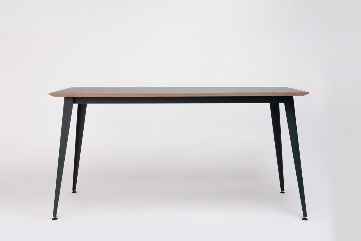 Don High Table by Ondarreta, view 2