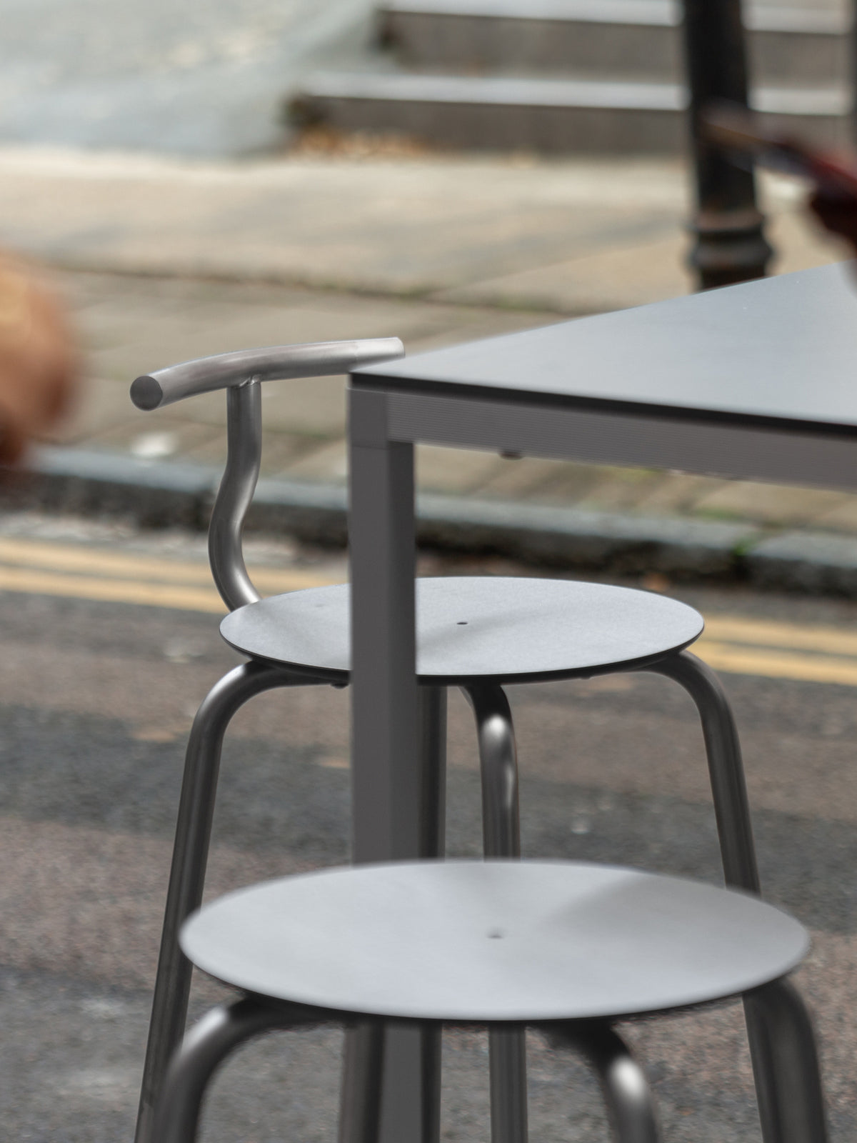 Dry Out High Table by Ondarreta, view 6