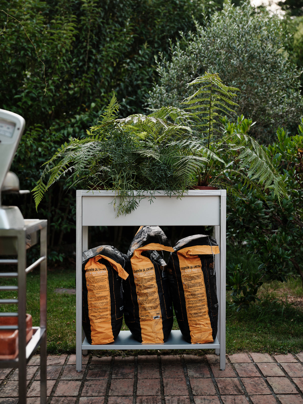 Dry Out Planter by Ondarreta, view 8