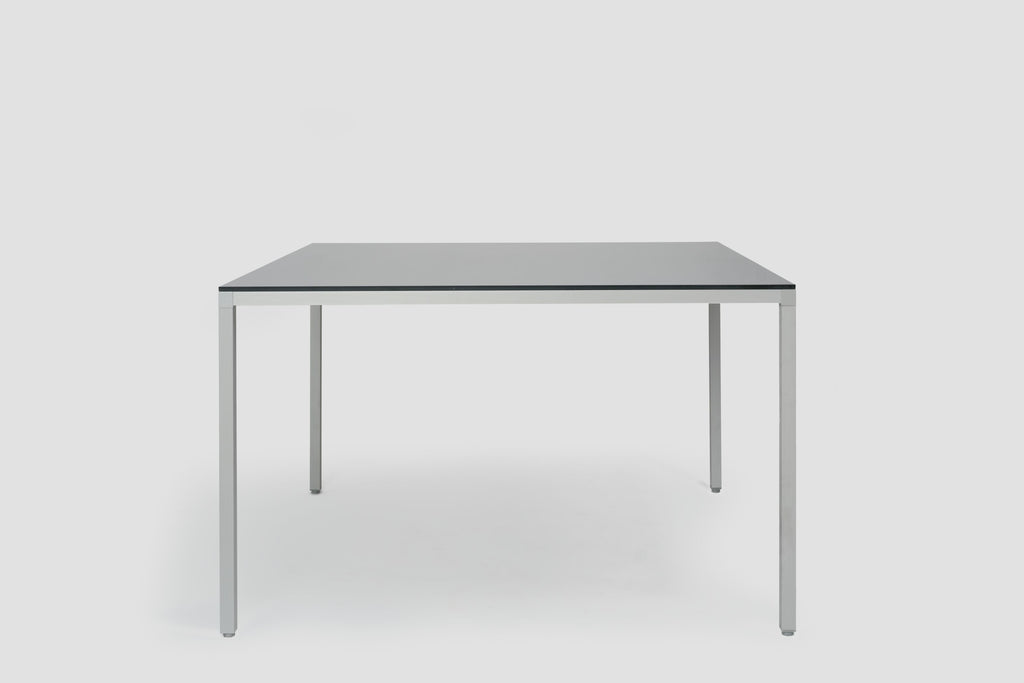Dry Out Table by Ondarreta