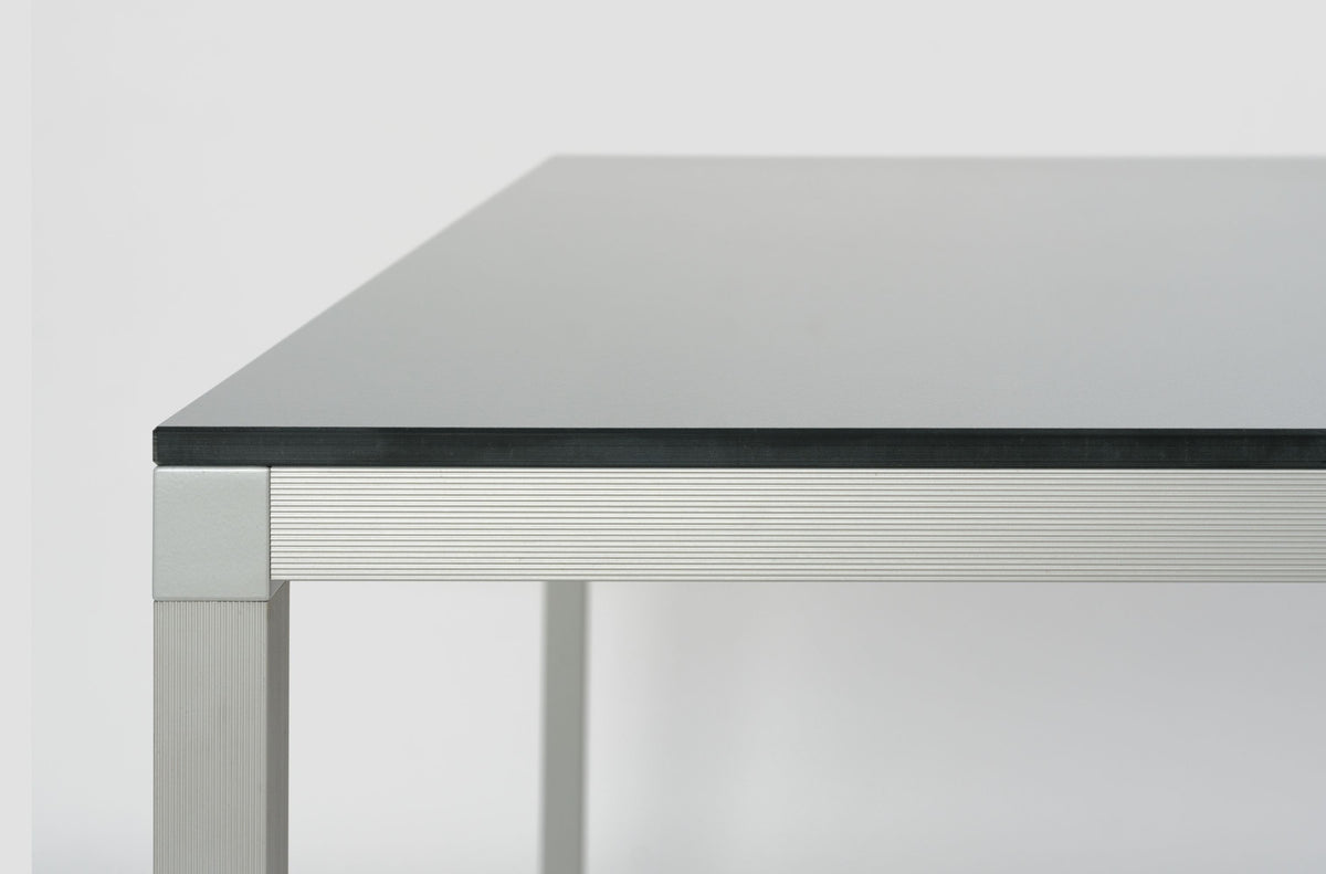 Dry Out Table by Ondarreta, view 2