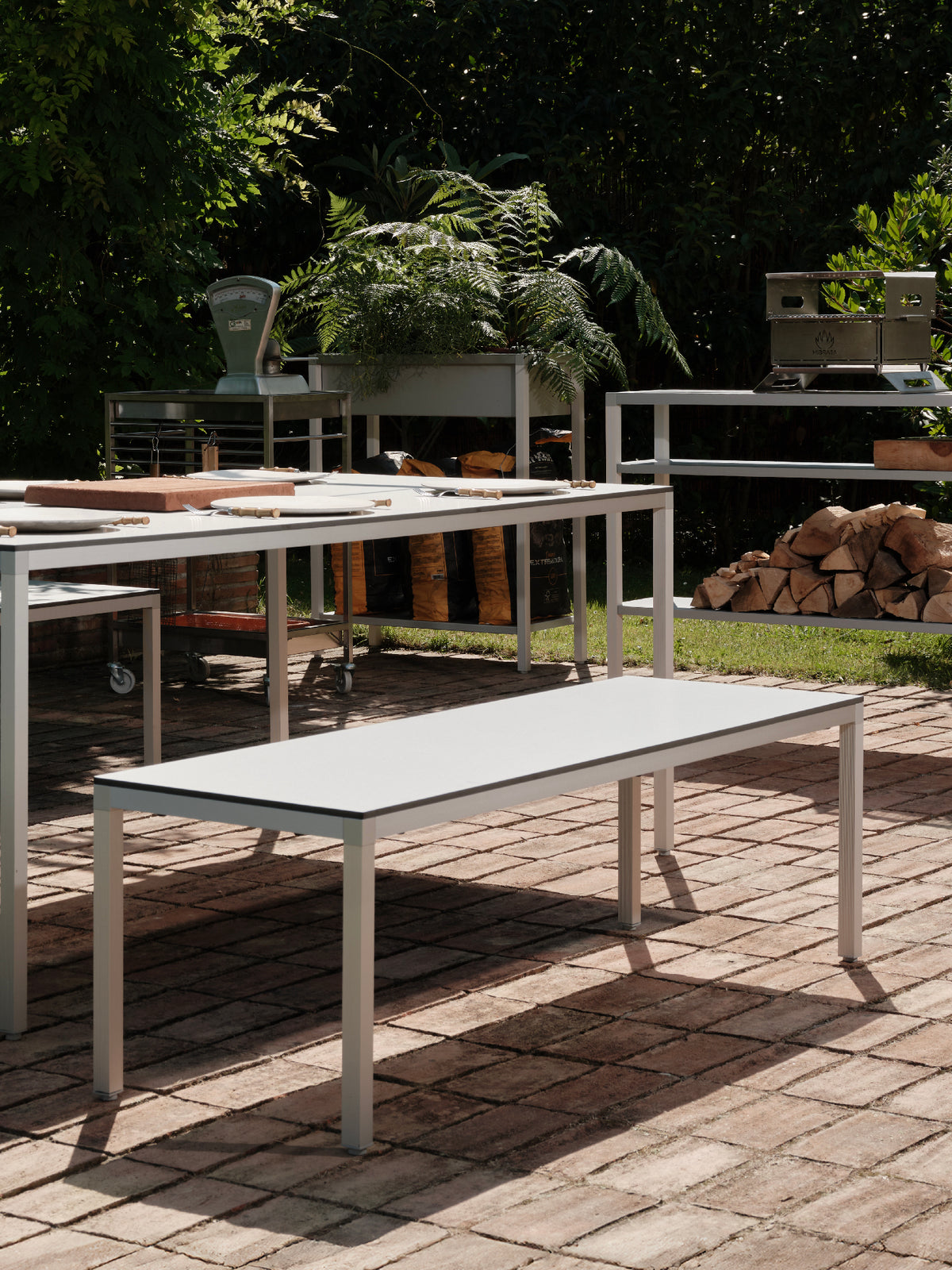 Dry Out Table by Ondarreta, view 7