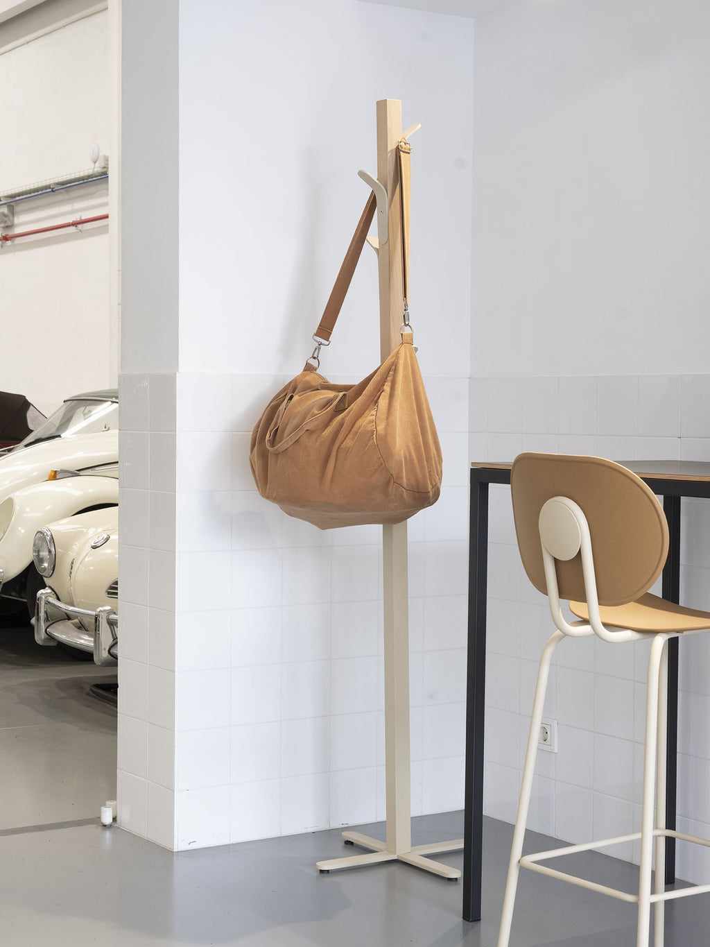 Ele Coat Stand by Ondarreta, view 8
