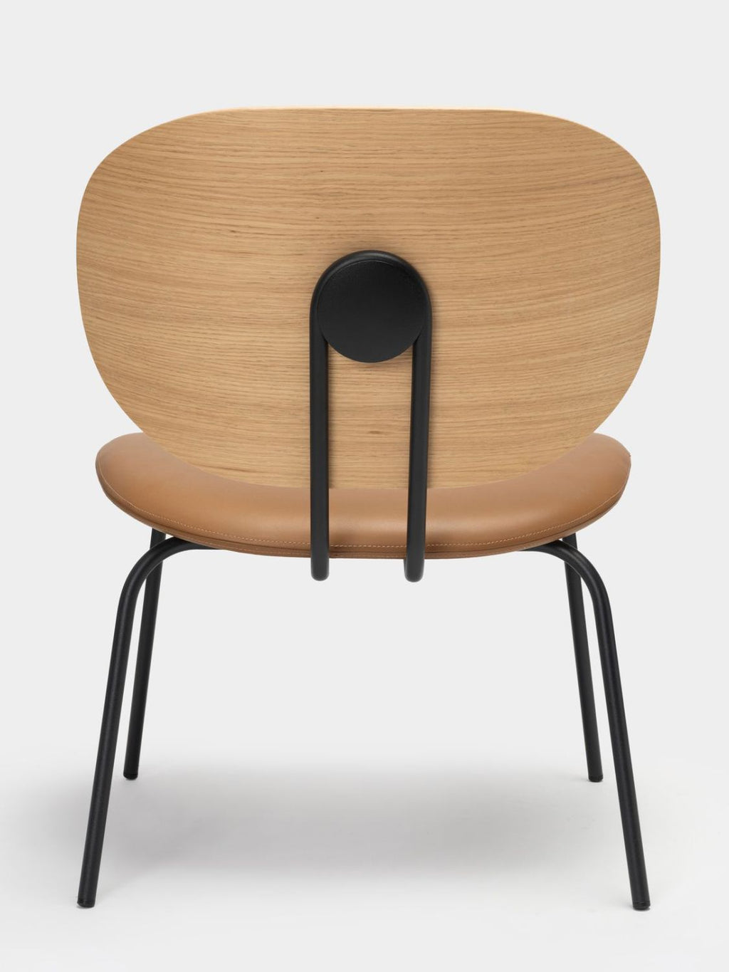 Hari Lounge Chair by Ondarreta