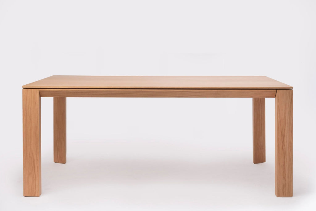 Iru Extendable Table by Ondarreta