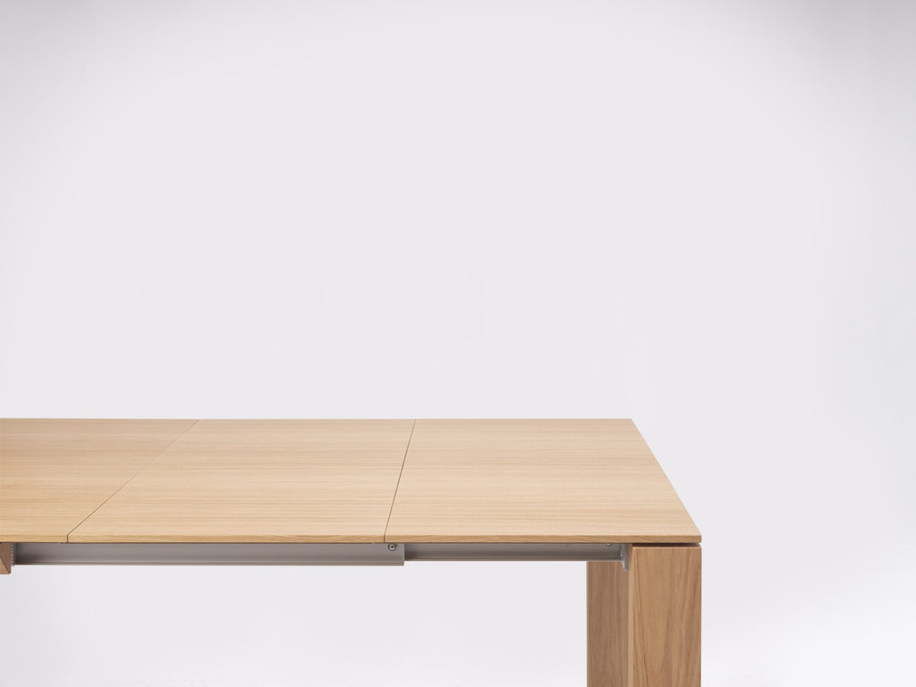 Iru Extendable Table by Ondarreta, view 6