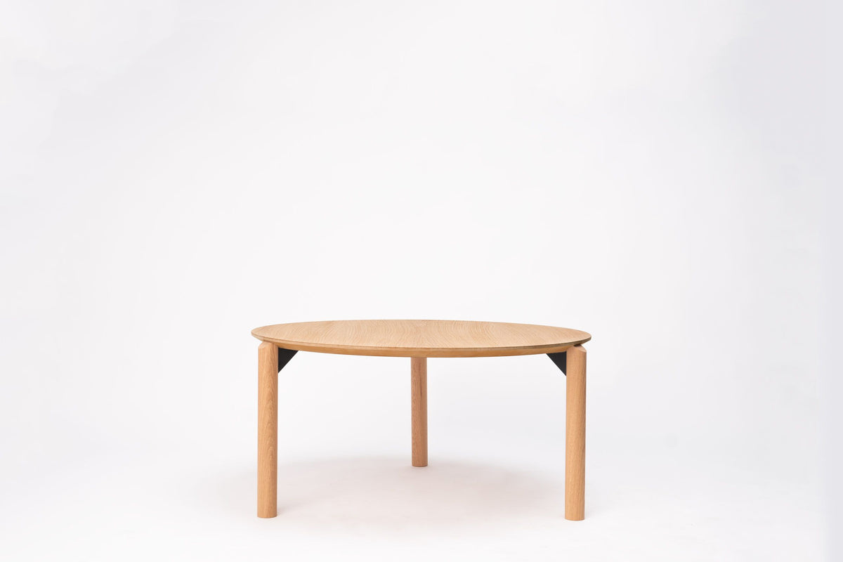 Juno Low Table by Ondarreta, view 2