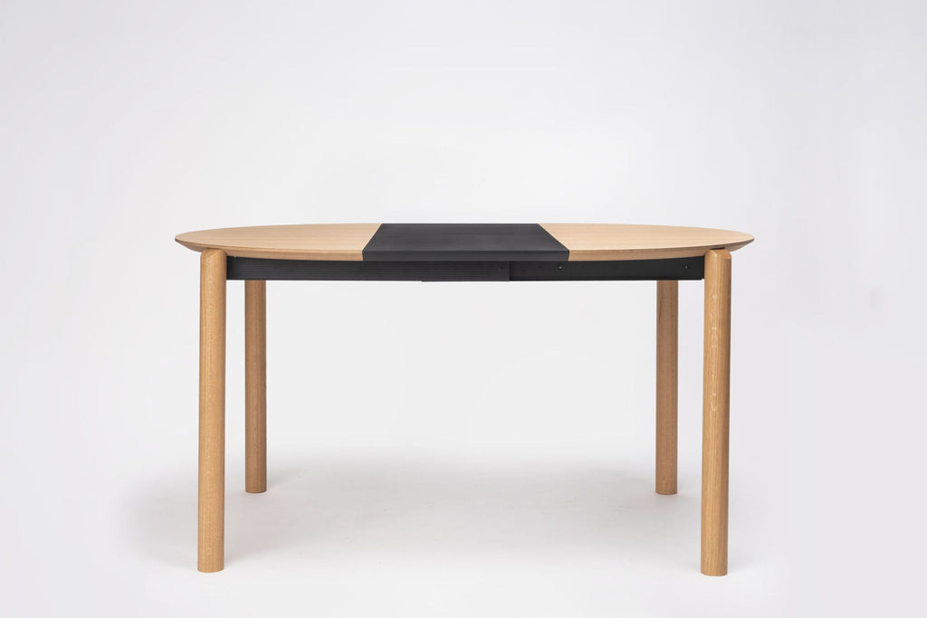 Juno Round Extendable Table by Ondarreta