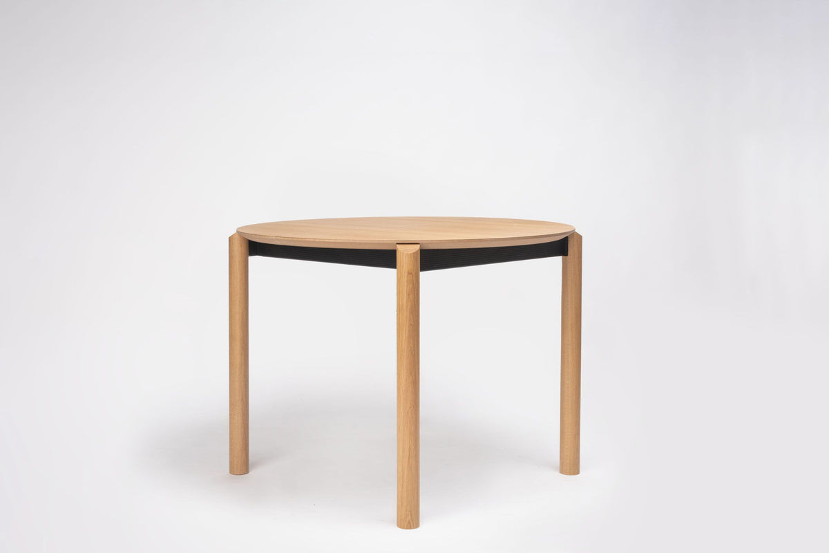 Juno Round Extendable Table by Ondarreta, view 4