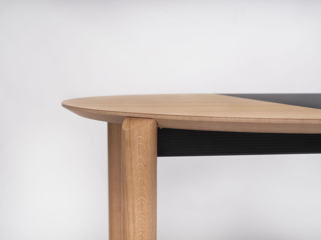 Juno Round Extendable Table by Ondarreta, view 5