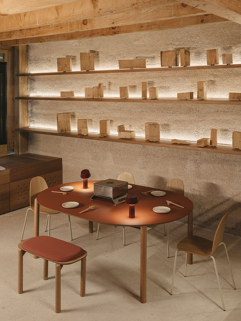 Juno Round Extendable Table by Ondarreta, view 6