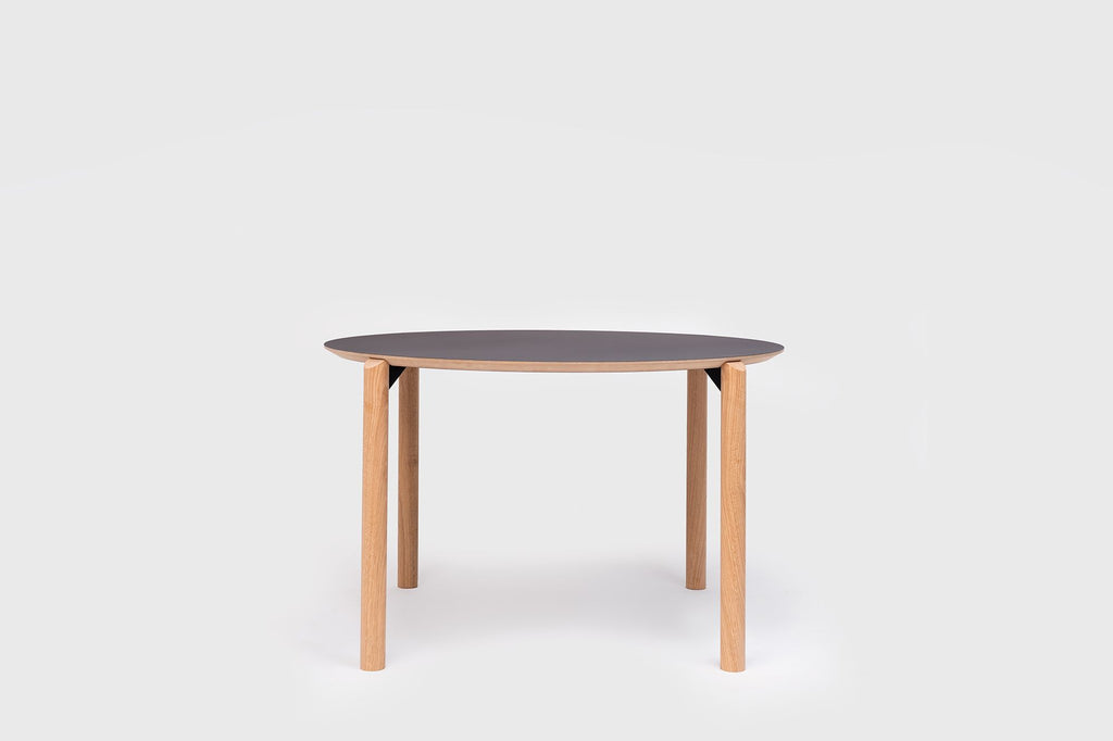 Juno Round Table by Ondarreta, view 2