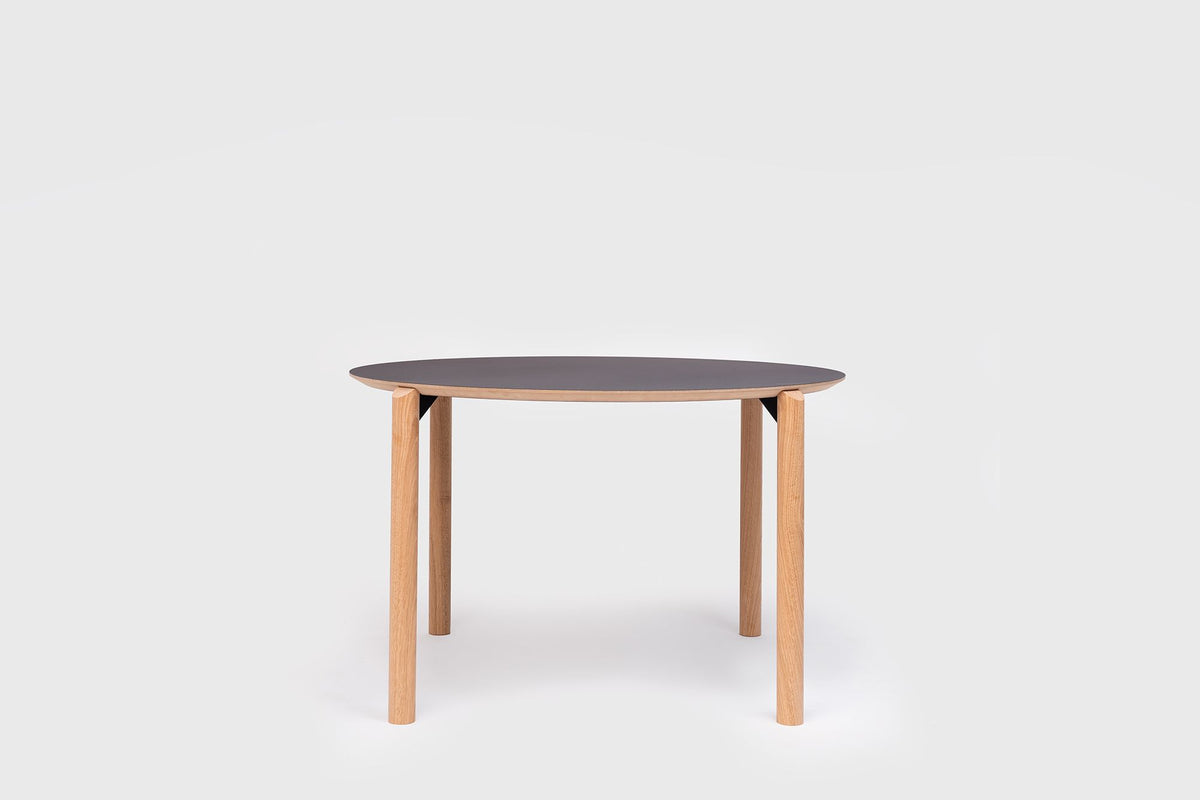 Juno Round Table by Ondarreta, view 2