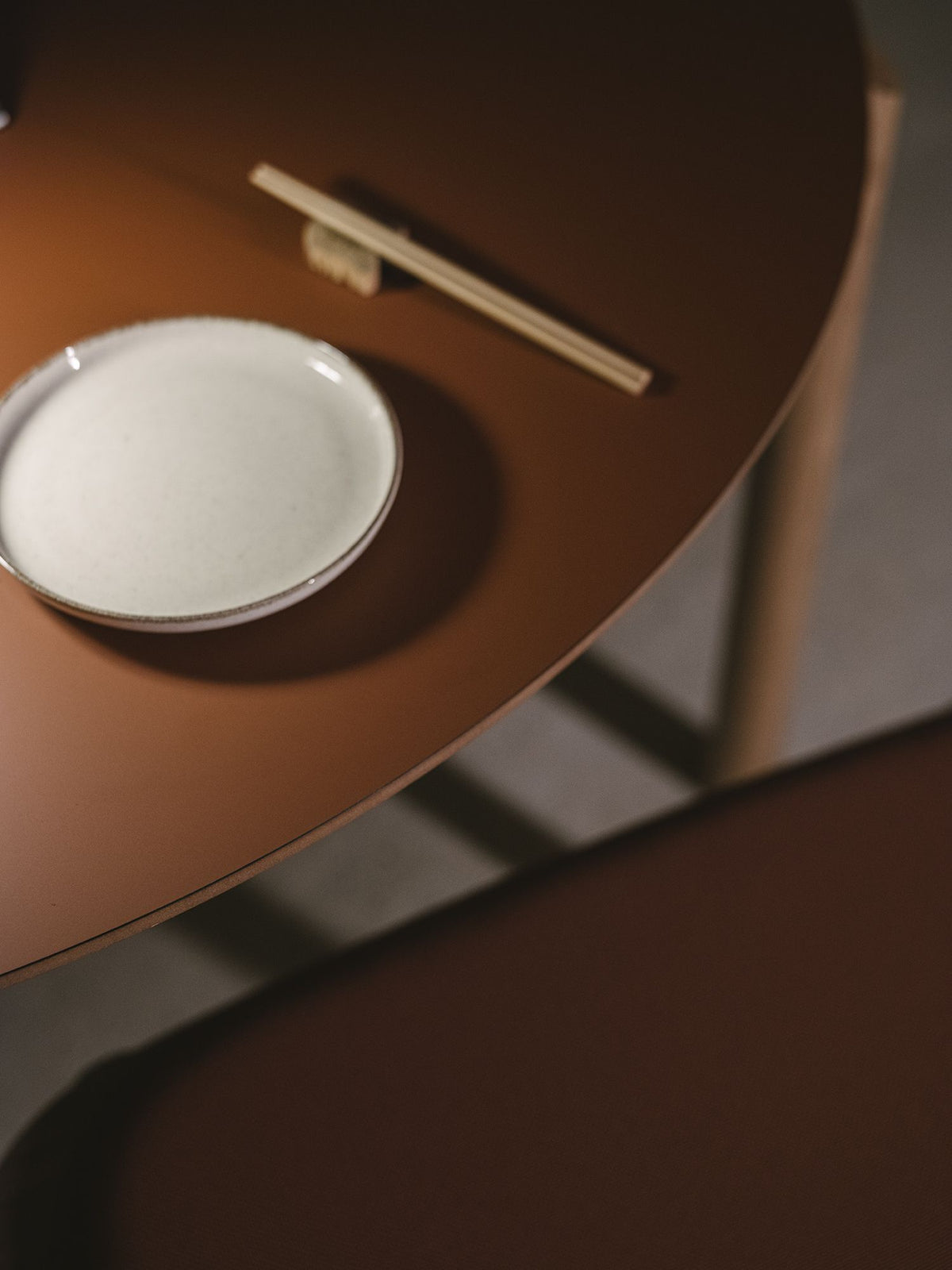 Juno Round Table by Ondarreta, view 6