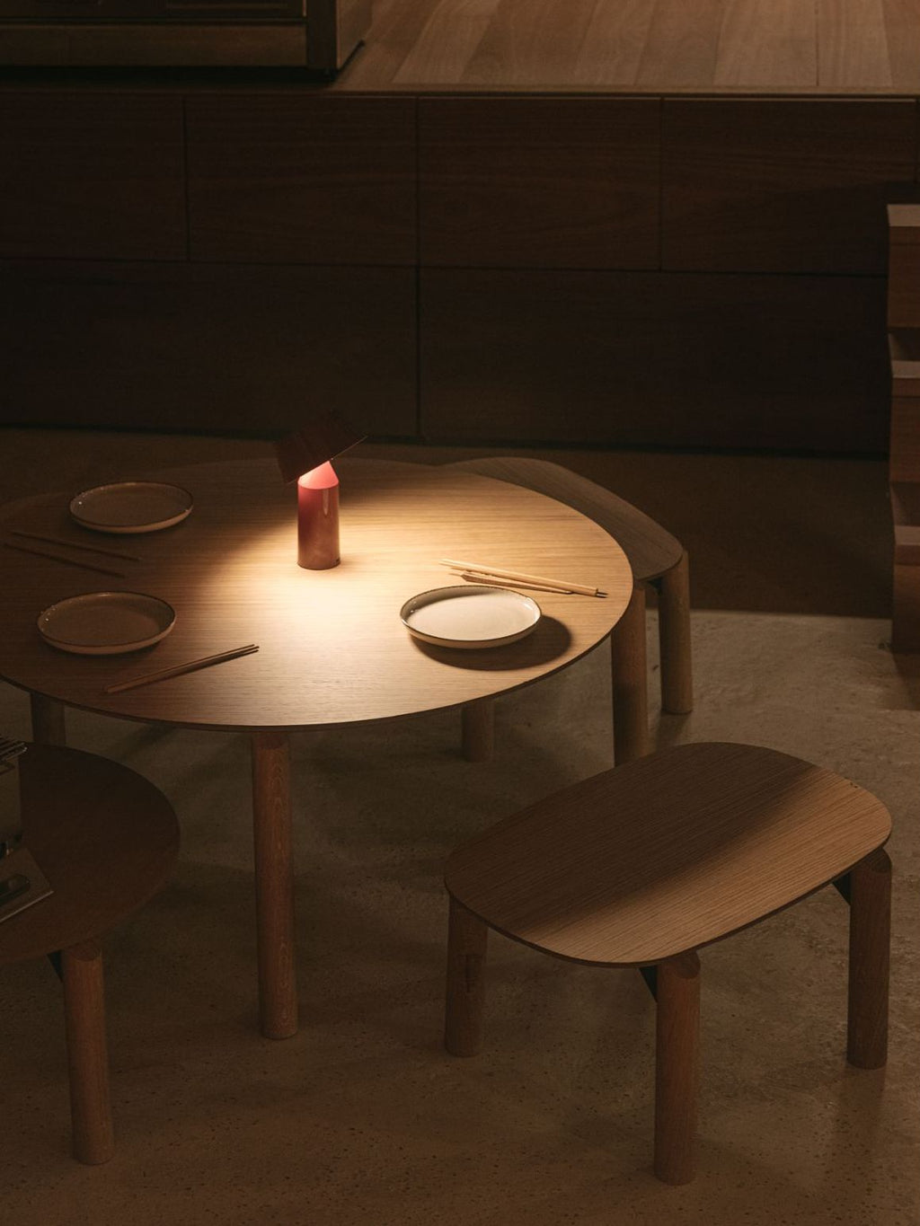 Juno Round Table by Ondarreta, view 9