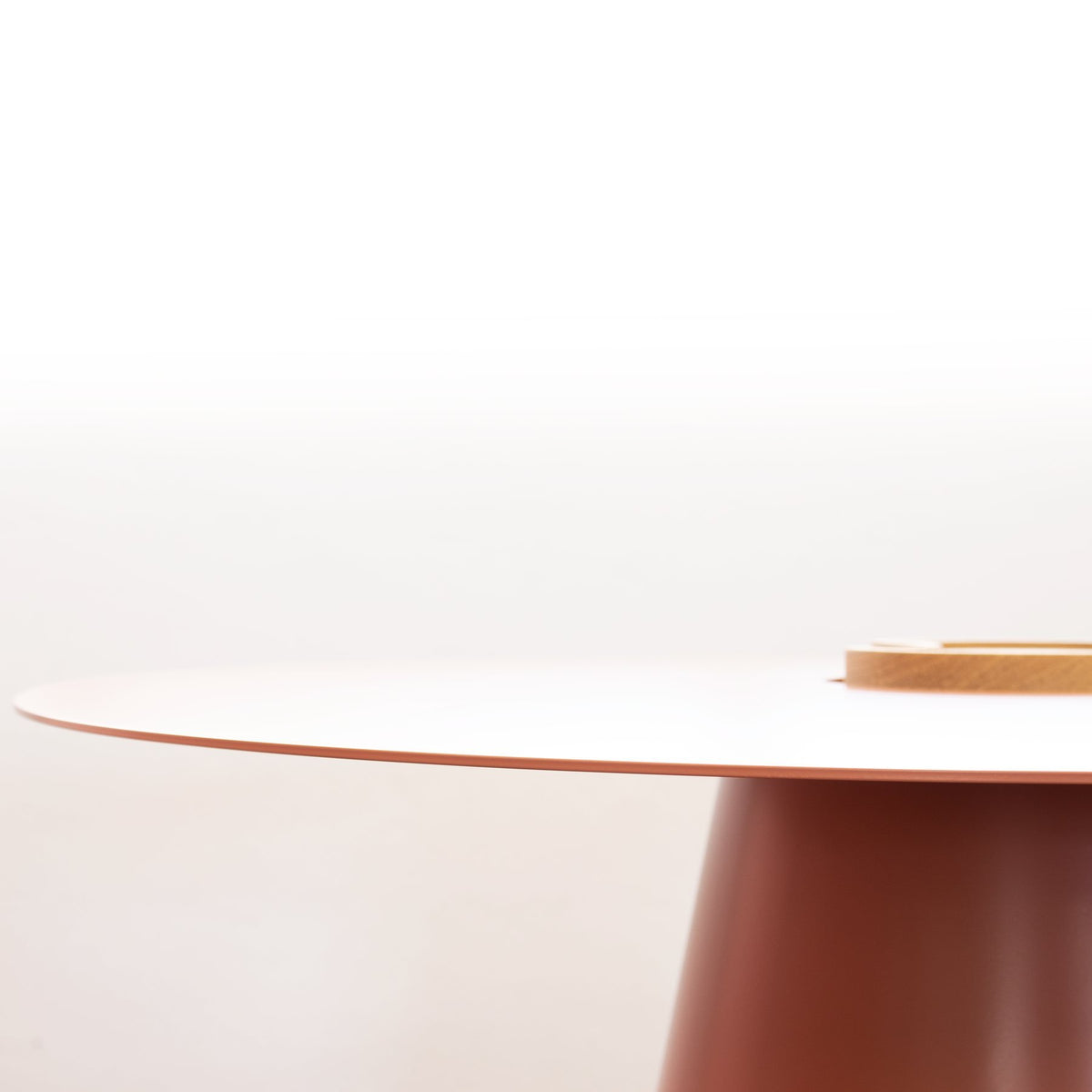 CONUS meeting table by Klaro Industrial Design (K.I.D), view 4