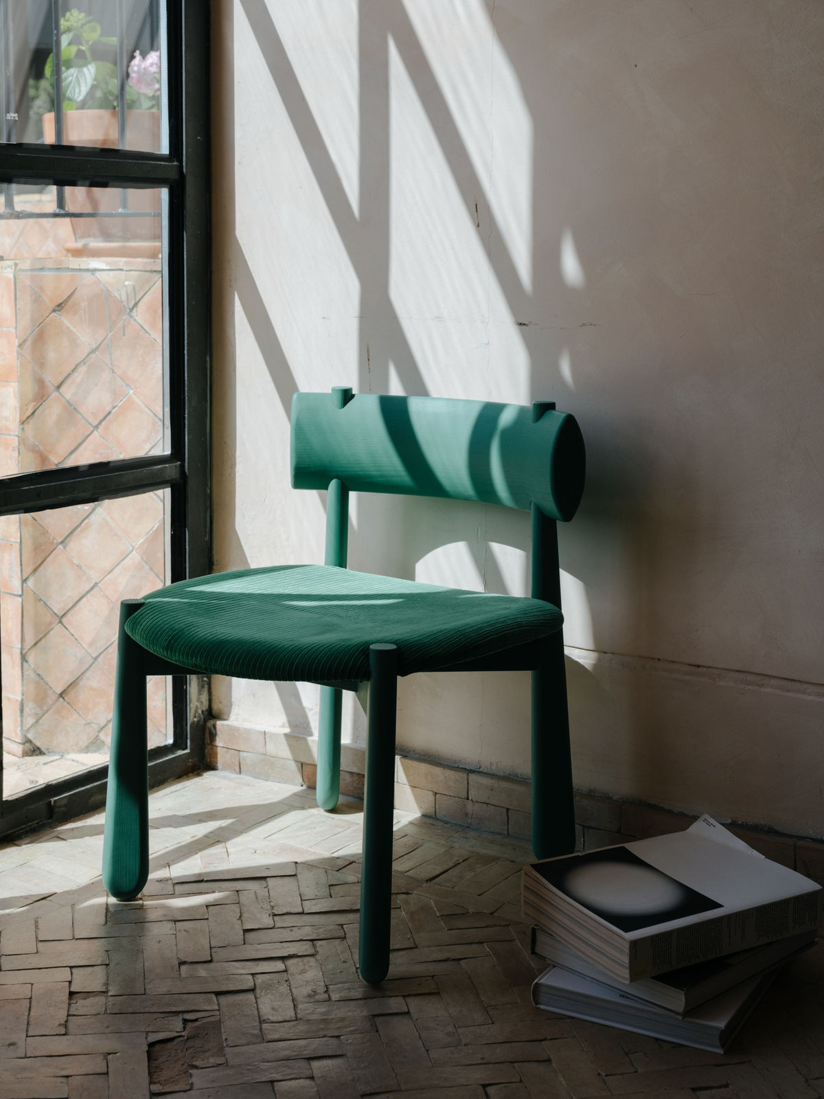 Mibu Lounge Chair by Ondarreta, view 8