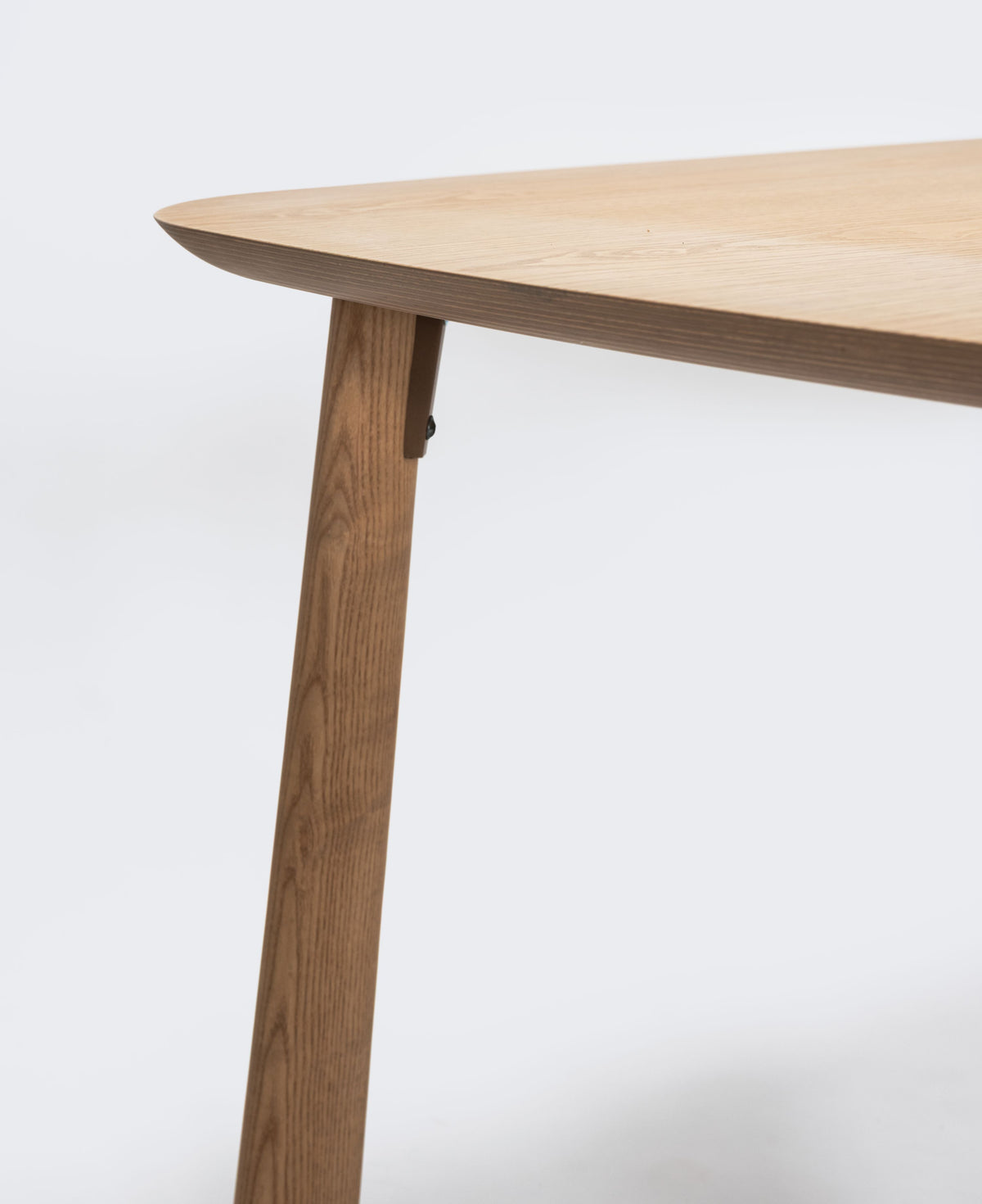 Mibu Table by Ondarreta, view 3