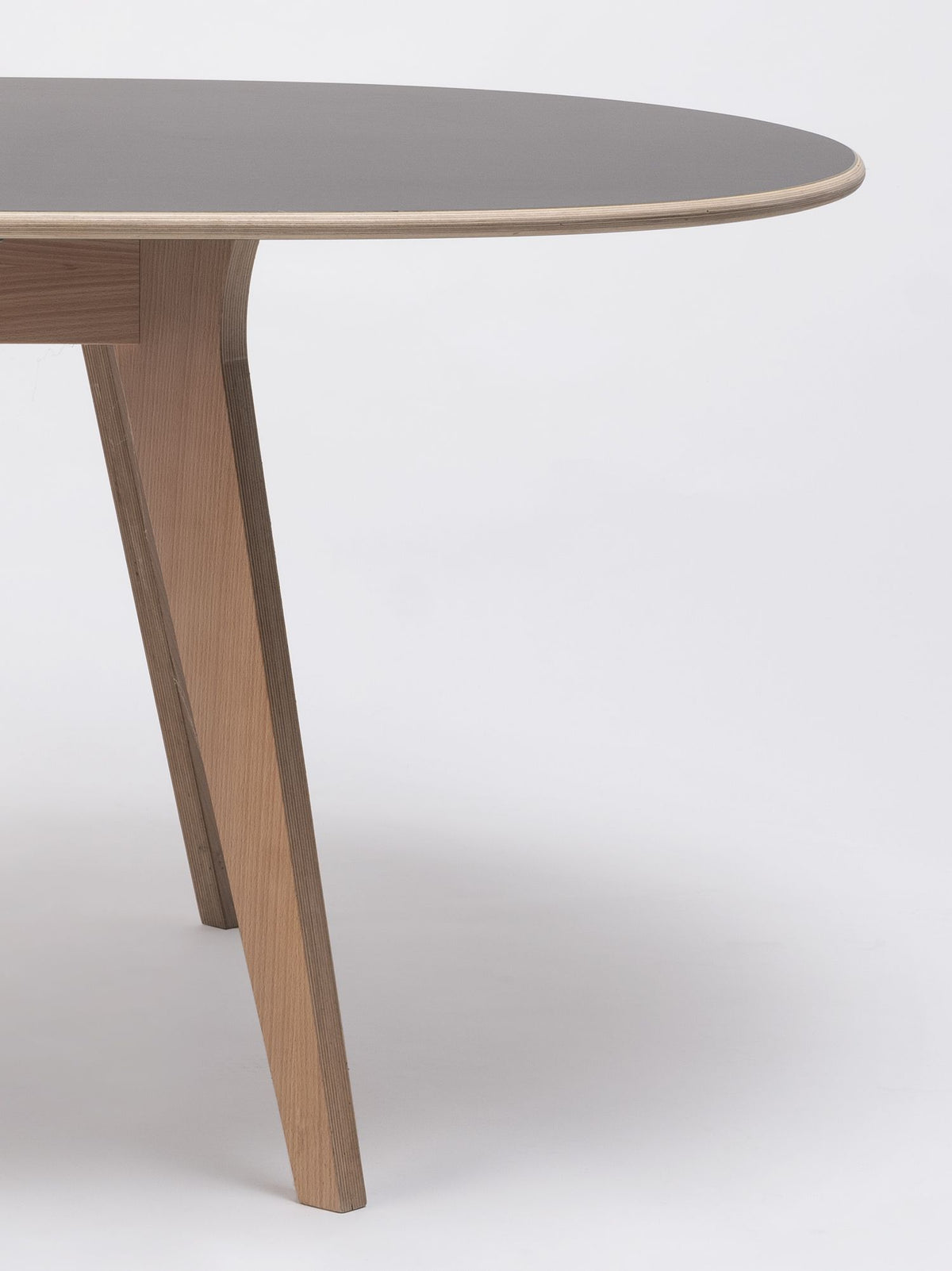 Mikado Extendable Table by Ondarreta, view 4