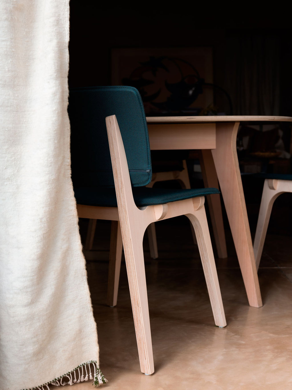 Mikado Table by Ondarreta, view 6