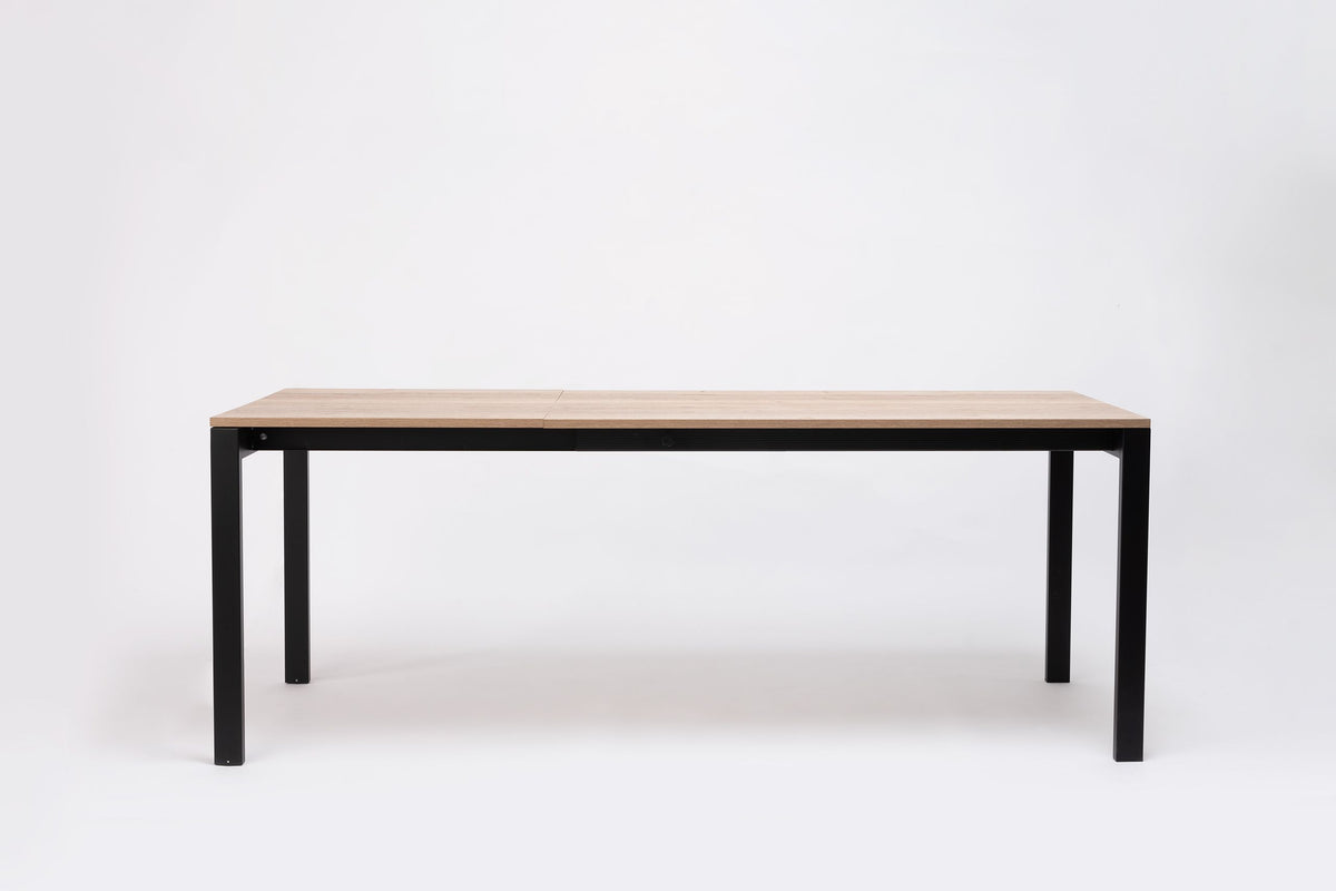 Punto Extendable Table by Ondarreta, view 2