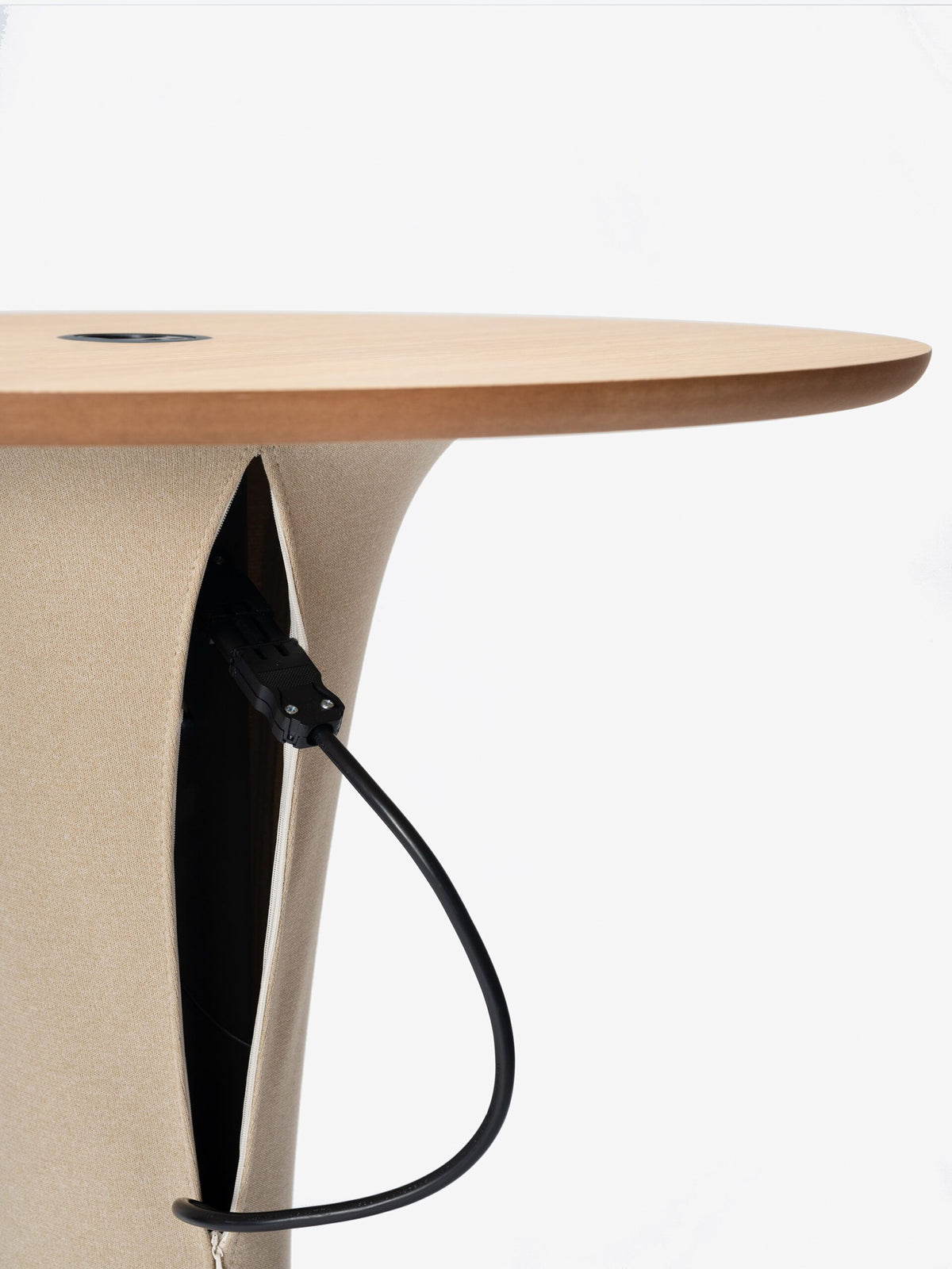 Sako Low Table by Ondarreta, view 5