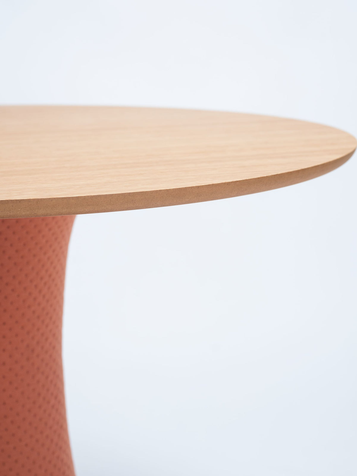 Sako Table by Ondarreta, view 3