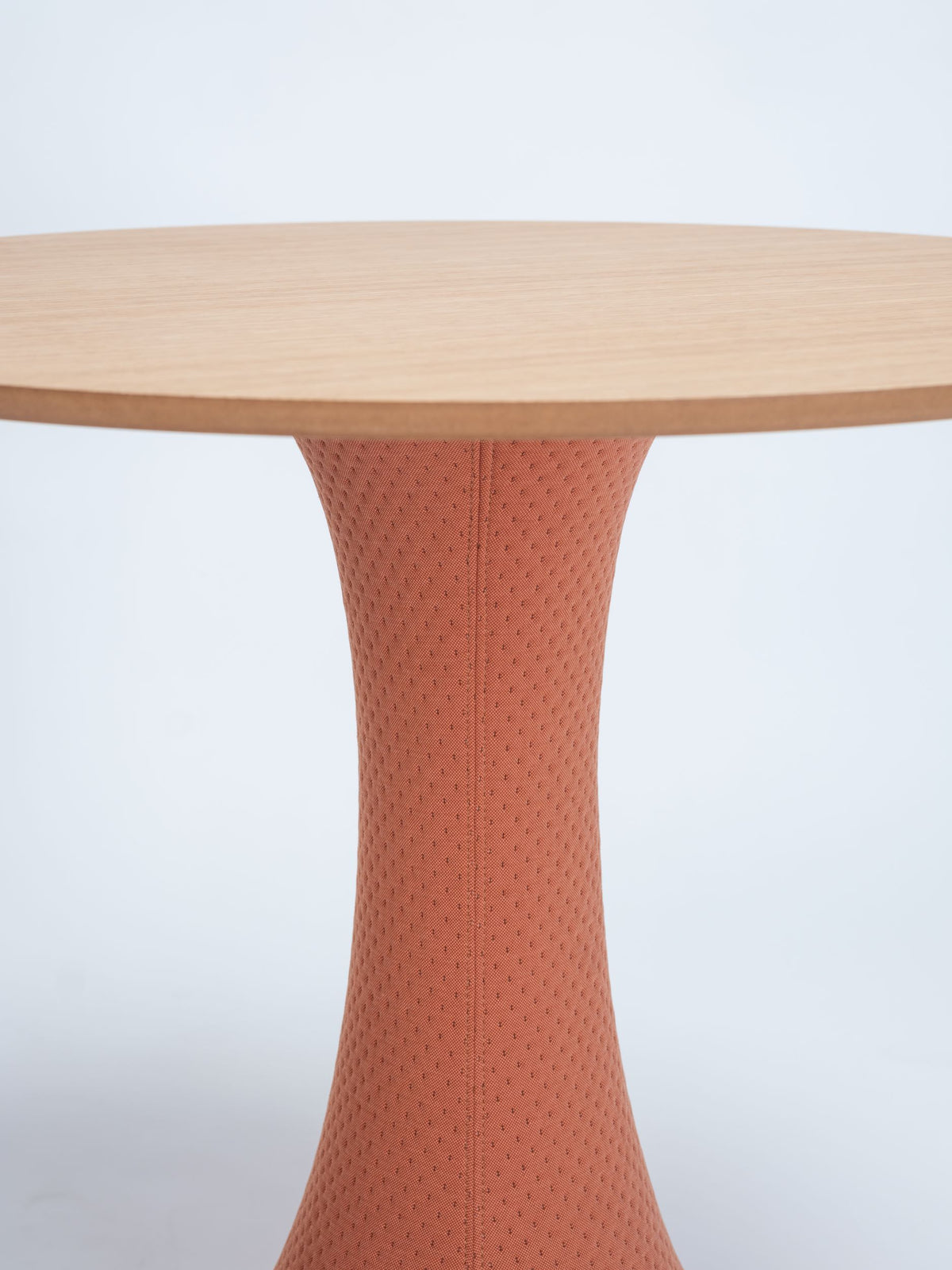 Sako Table by Ondarreta, view 4