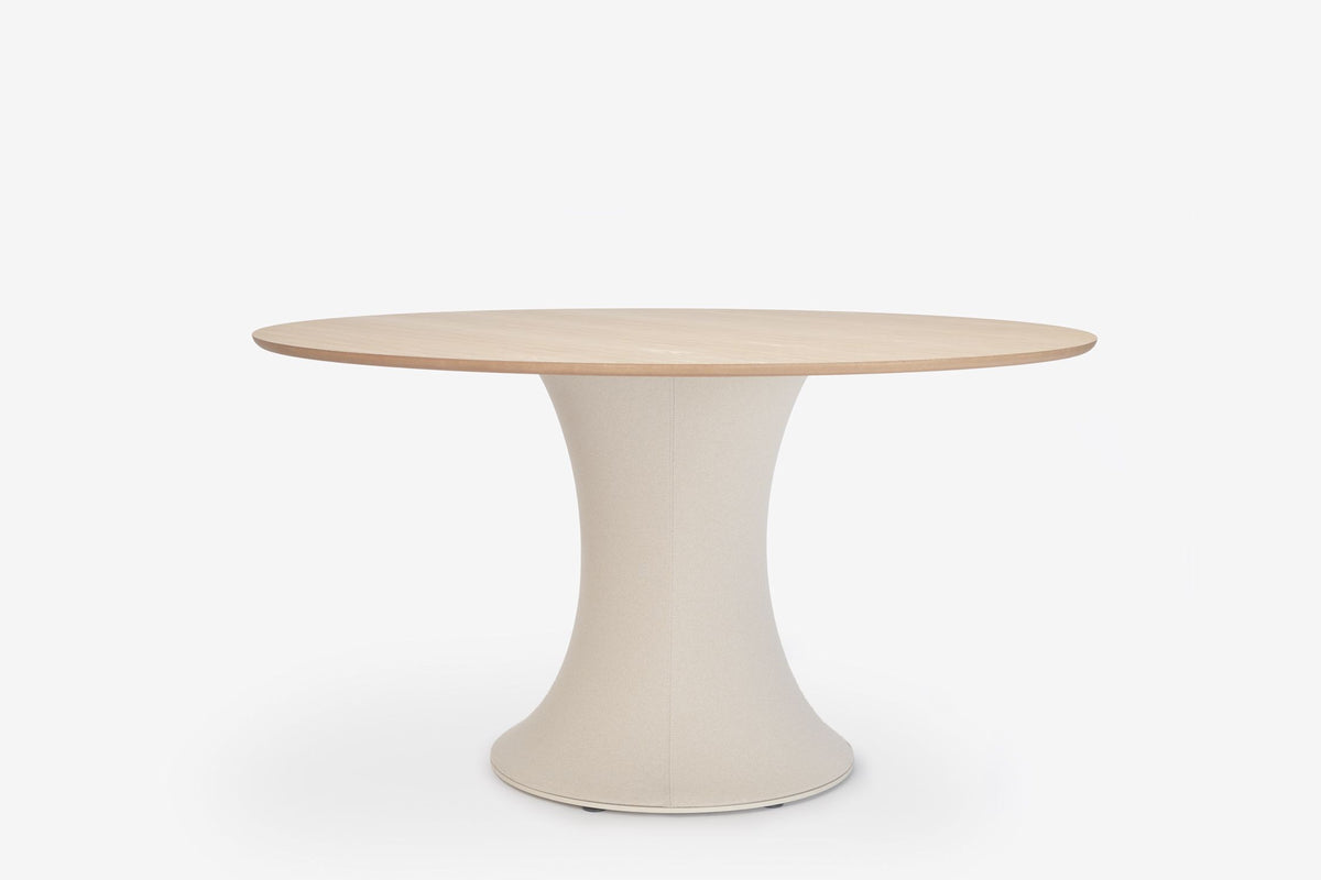 Sako XL Table by Ondarreta