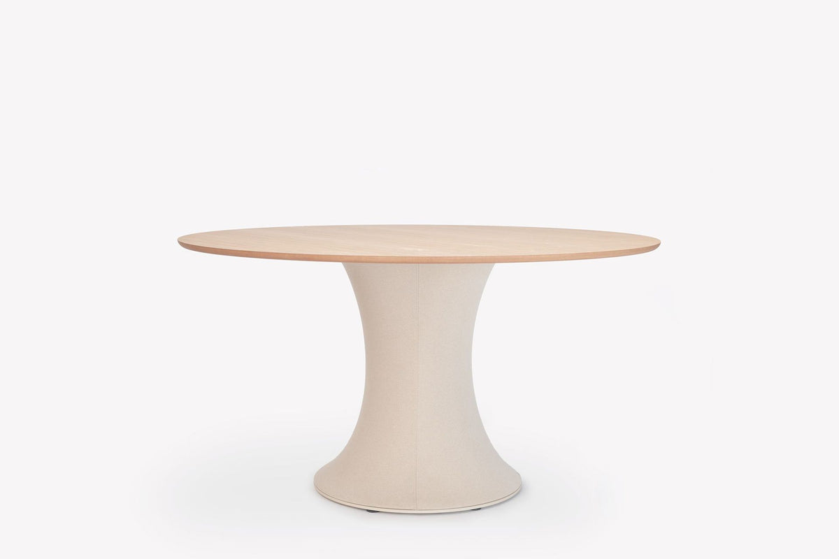 Sako XL Table by Ondarreta, view 2