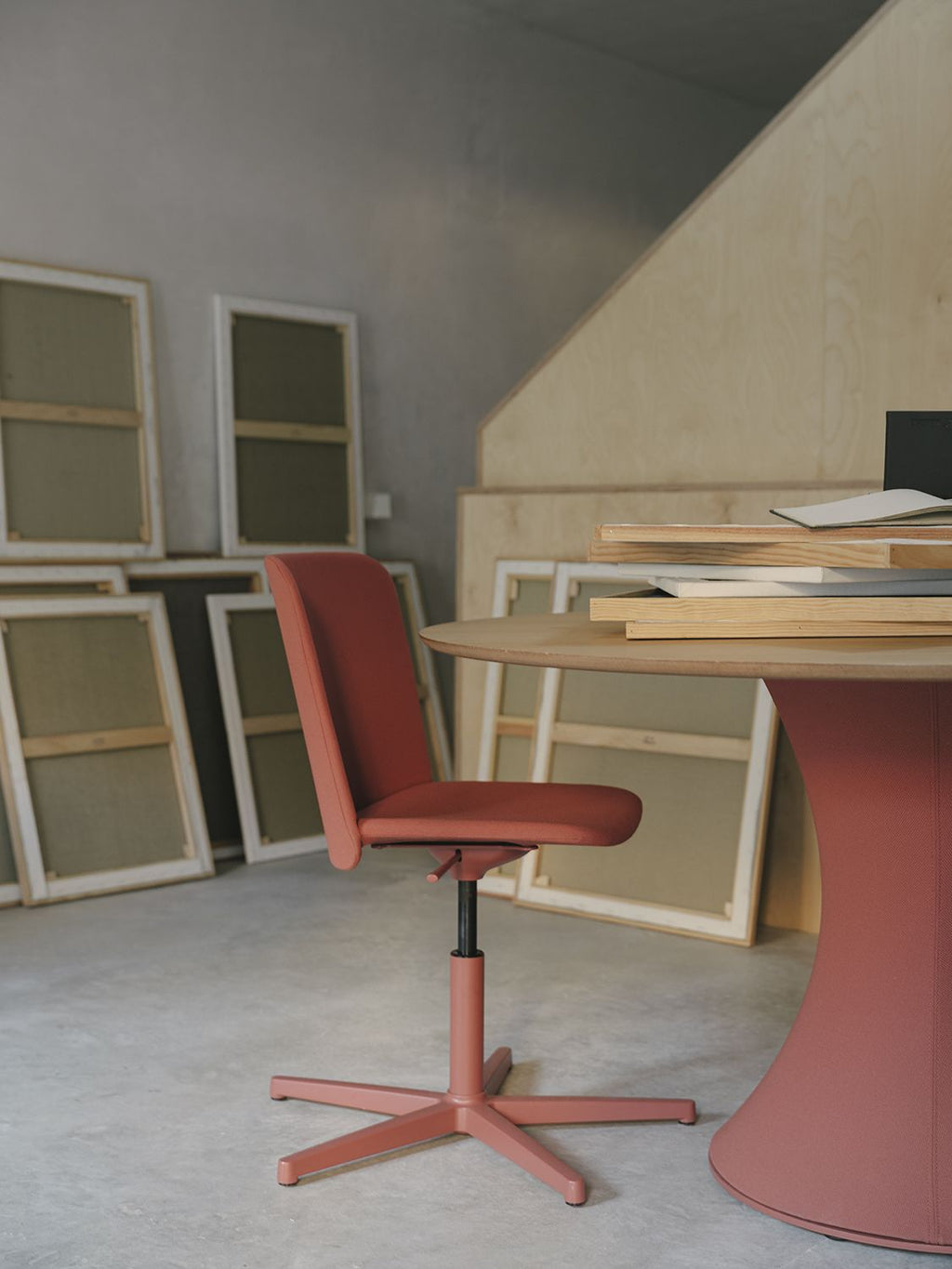 Sako XL Table by Ondarreta, view 9