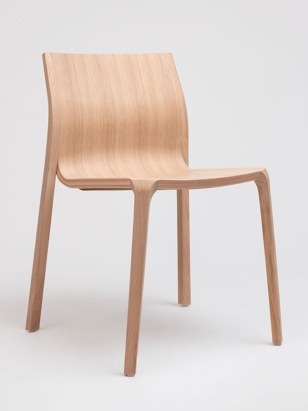 Silu Chair by Ondarreta, view 3