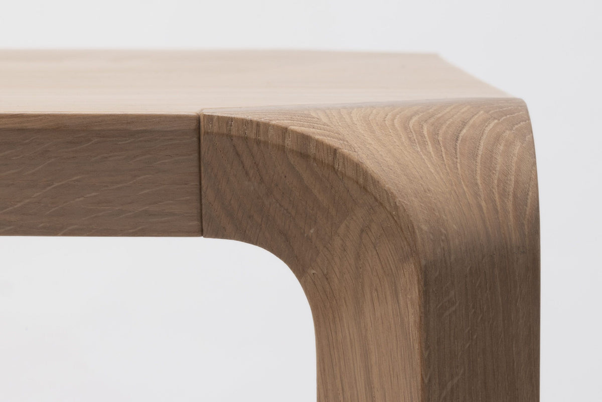 Silu Table by Ondarreta, view 5