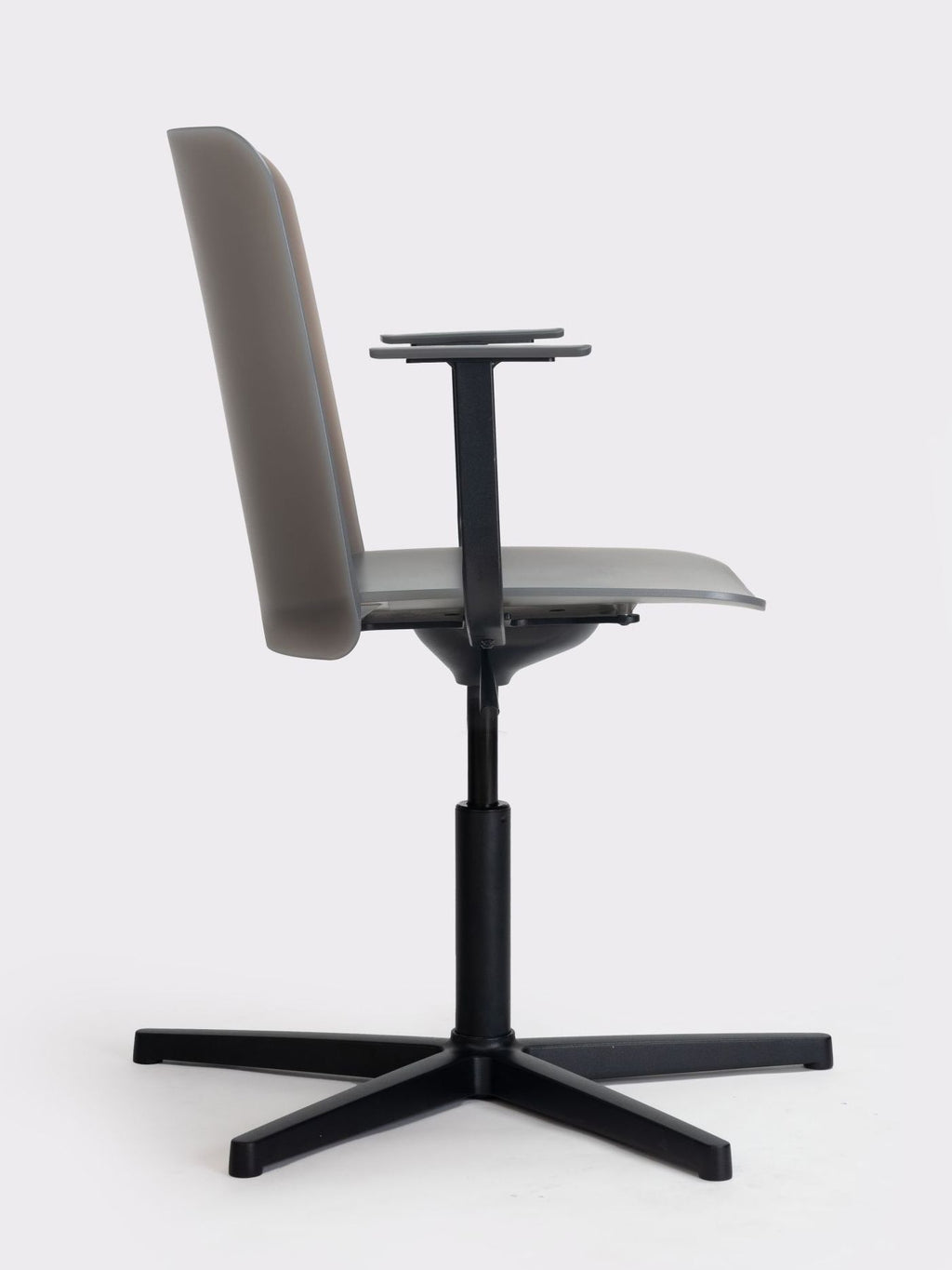 Supra Swivel Armchair by Ondarreta, view 4