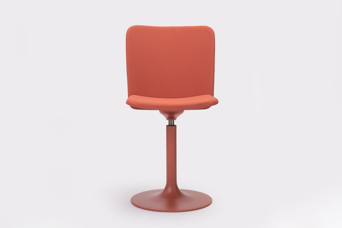 Supra Trumpet Chair by Ondarreta, view 2
