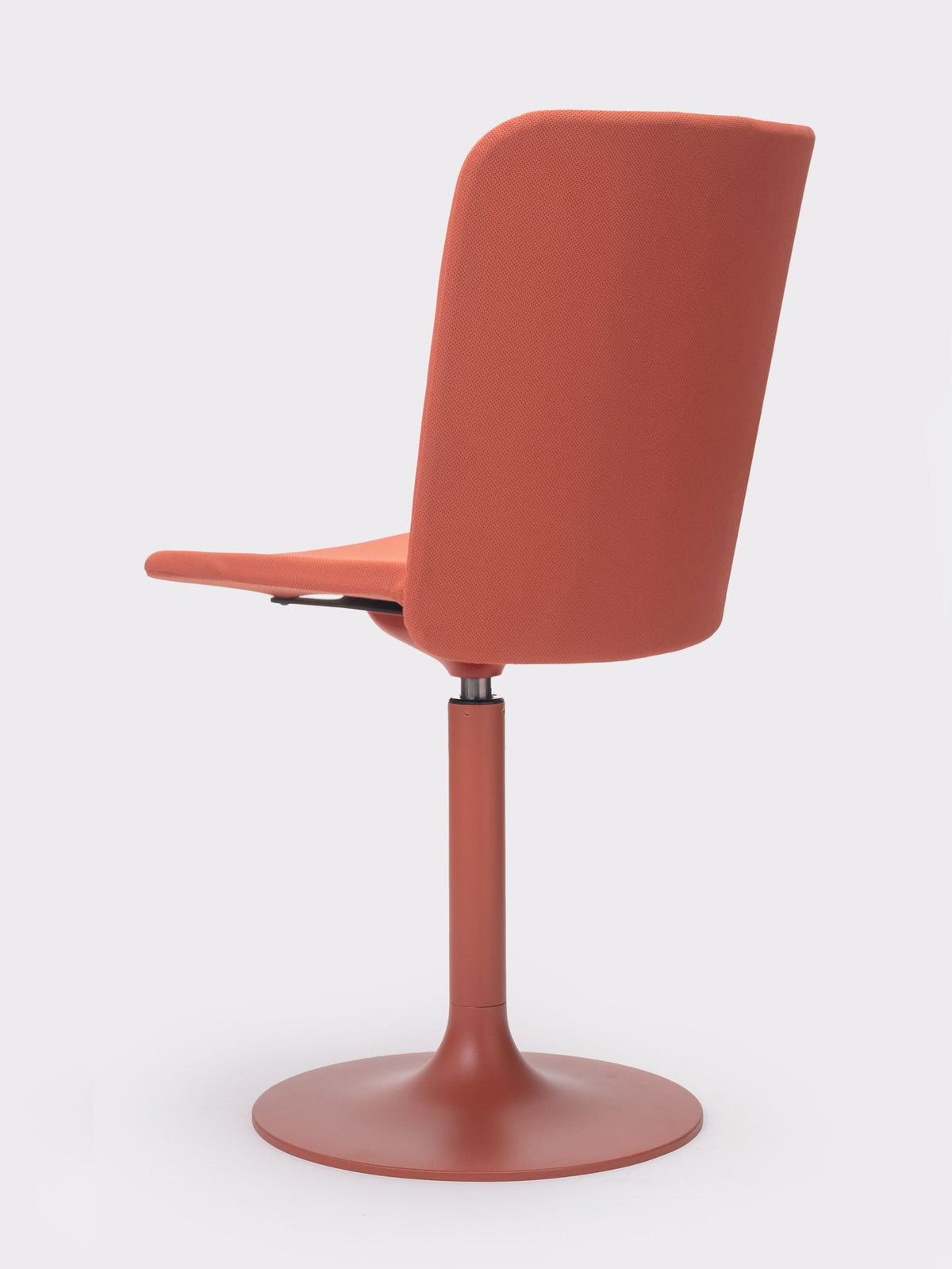 Supra Trumpet Chair by Ondarreta, view 6