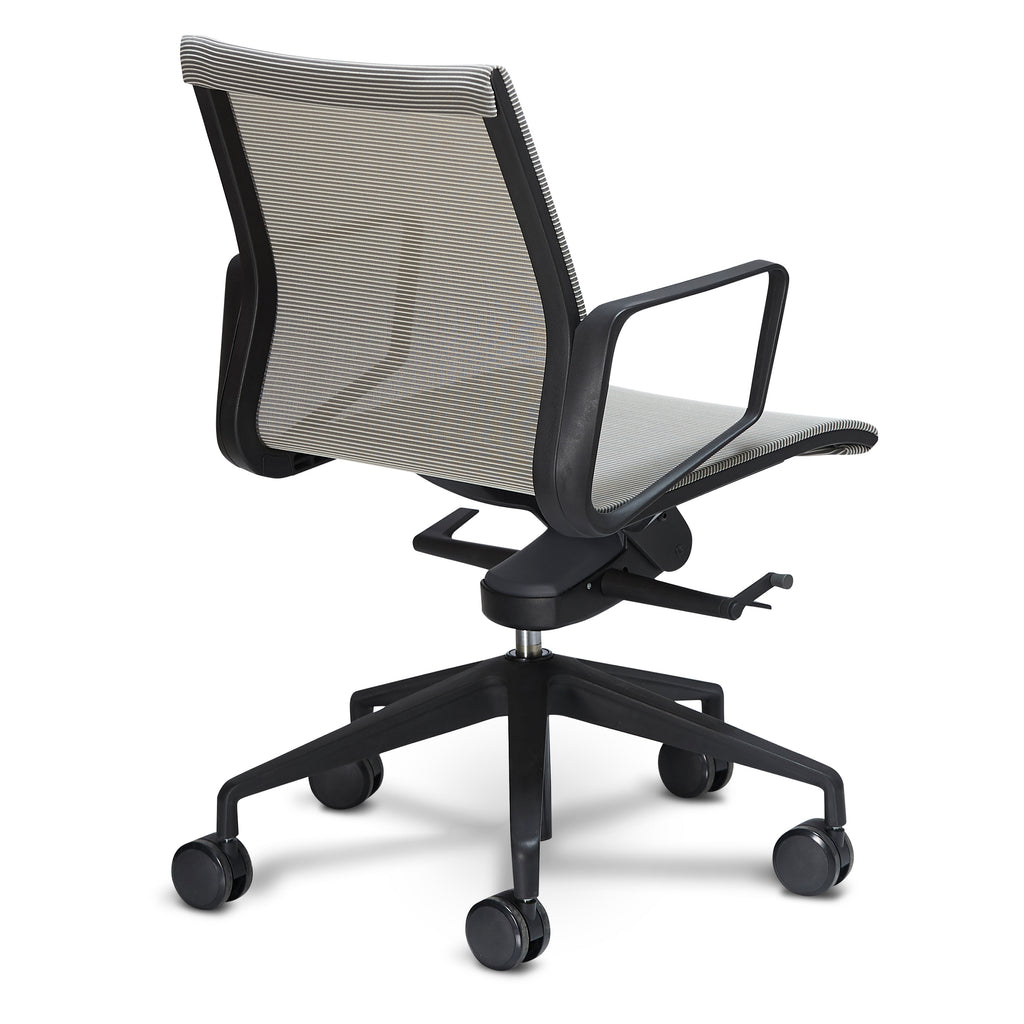Venus Executive Chair, view 3